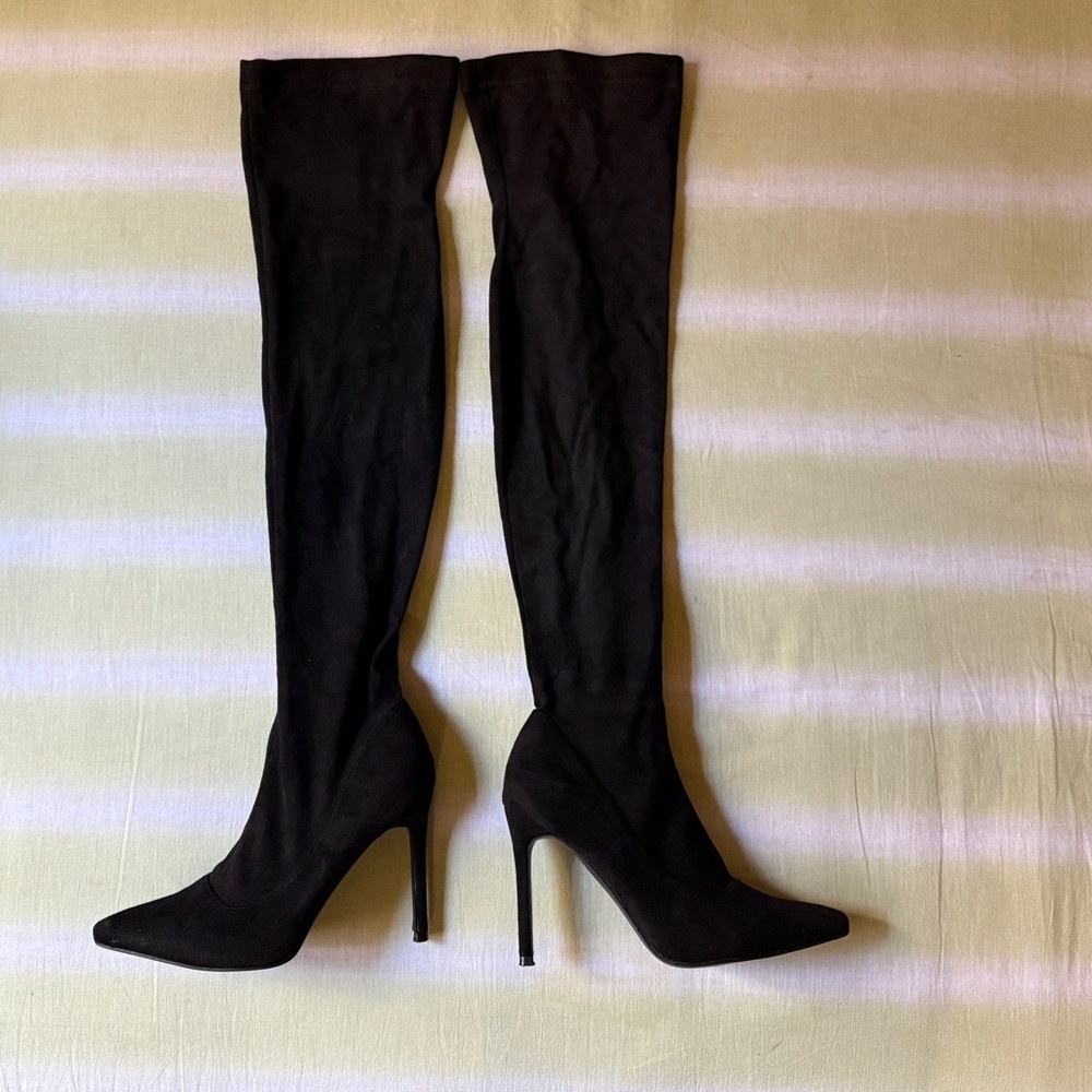 Thigh High Black Suede Boots With Heel Size (7) Fits 6.5